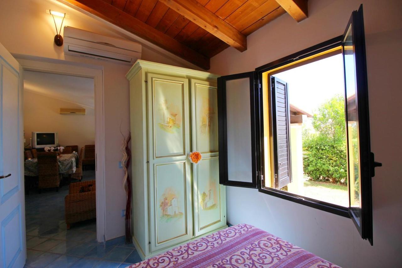Villa Azzurra Nel Centro Di Costa Rei Bagian luar foto